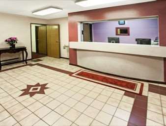 Super 8 By Wyndham Heath/Newark Hotell Interiør bilde